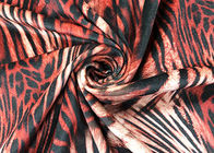 Tissu de velours de polyester de 260GSM Velboa pour la largeur de Dress Tiger Pattern 150cm de dames